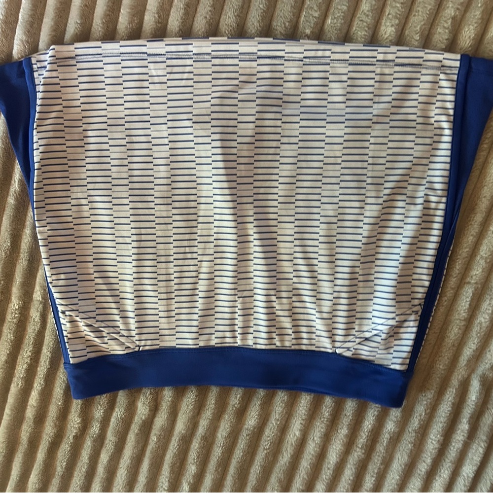 Women’s size large PGA Tour Blue and White Striped skort